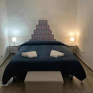 “le Maioliche Di Salita Artale” , Palerme Italie